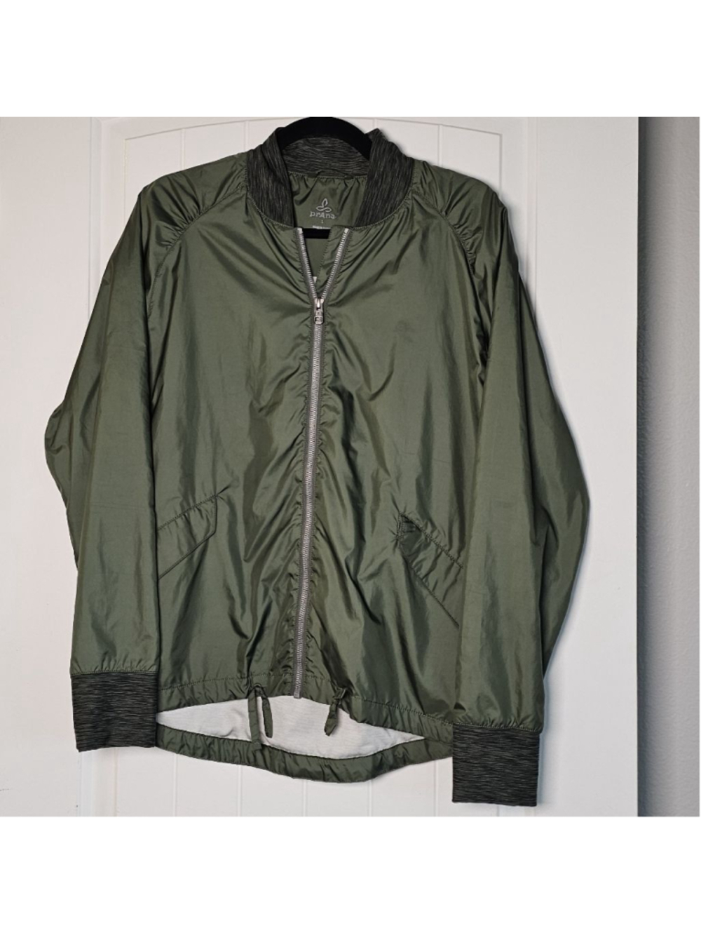 Prana sm olive green windbreaker jacket